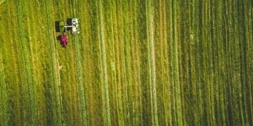 AI Soil Analysis: Boost Crop Yields by 15% in 2025 - Cover Image
